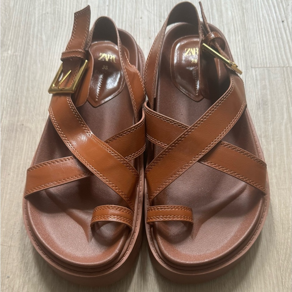 Cross strap Zara sandals